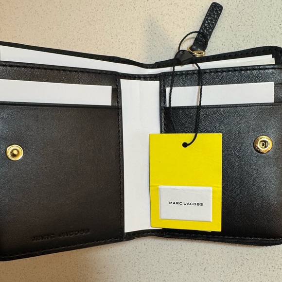 Marc Jacobs THE WALLET-Black Leather Textured Wallet, 100% Authentic, NWT - Picture 11 of 13